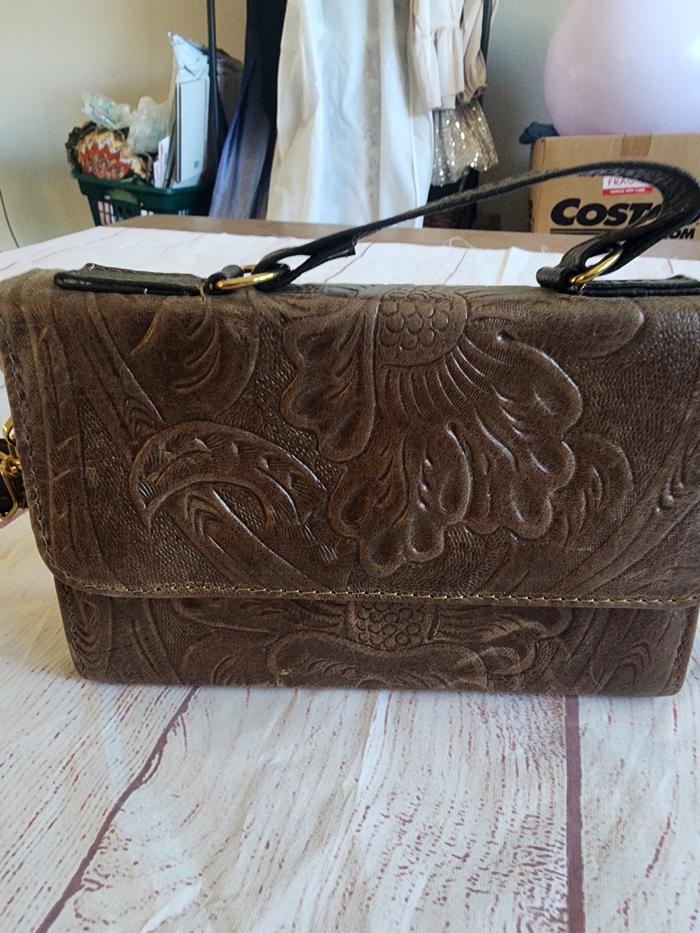 Women's Embossed Floral Leather Shoulder Bag - Brown
